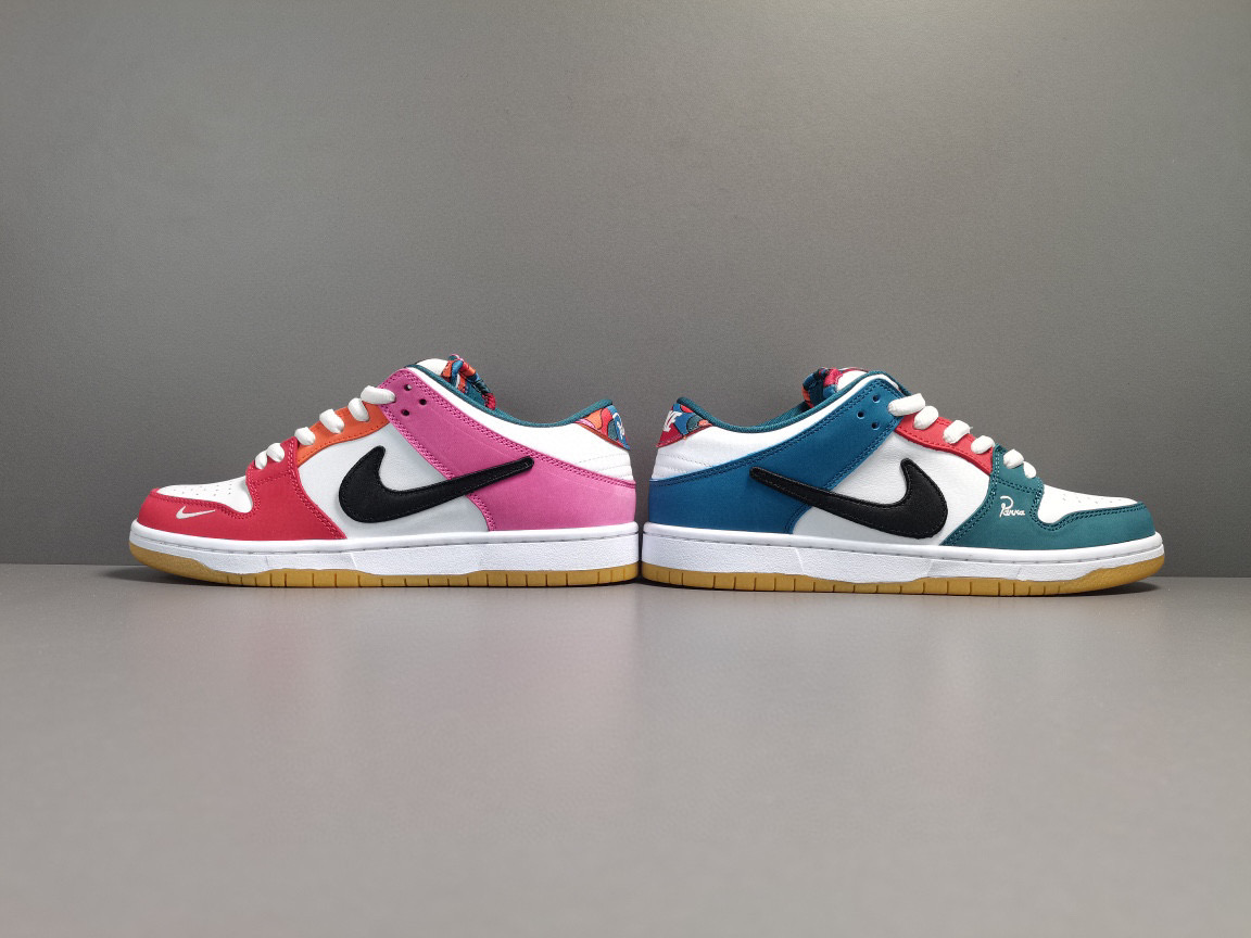 [NIKE] 피에트 파라 x 나이키 SB 덩크 로우 DH7695-100 남녀공용 (PKgod버전)