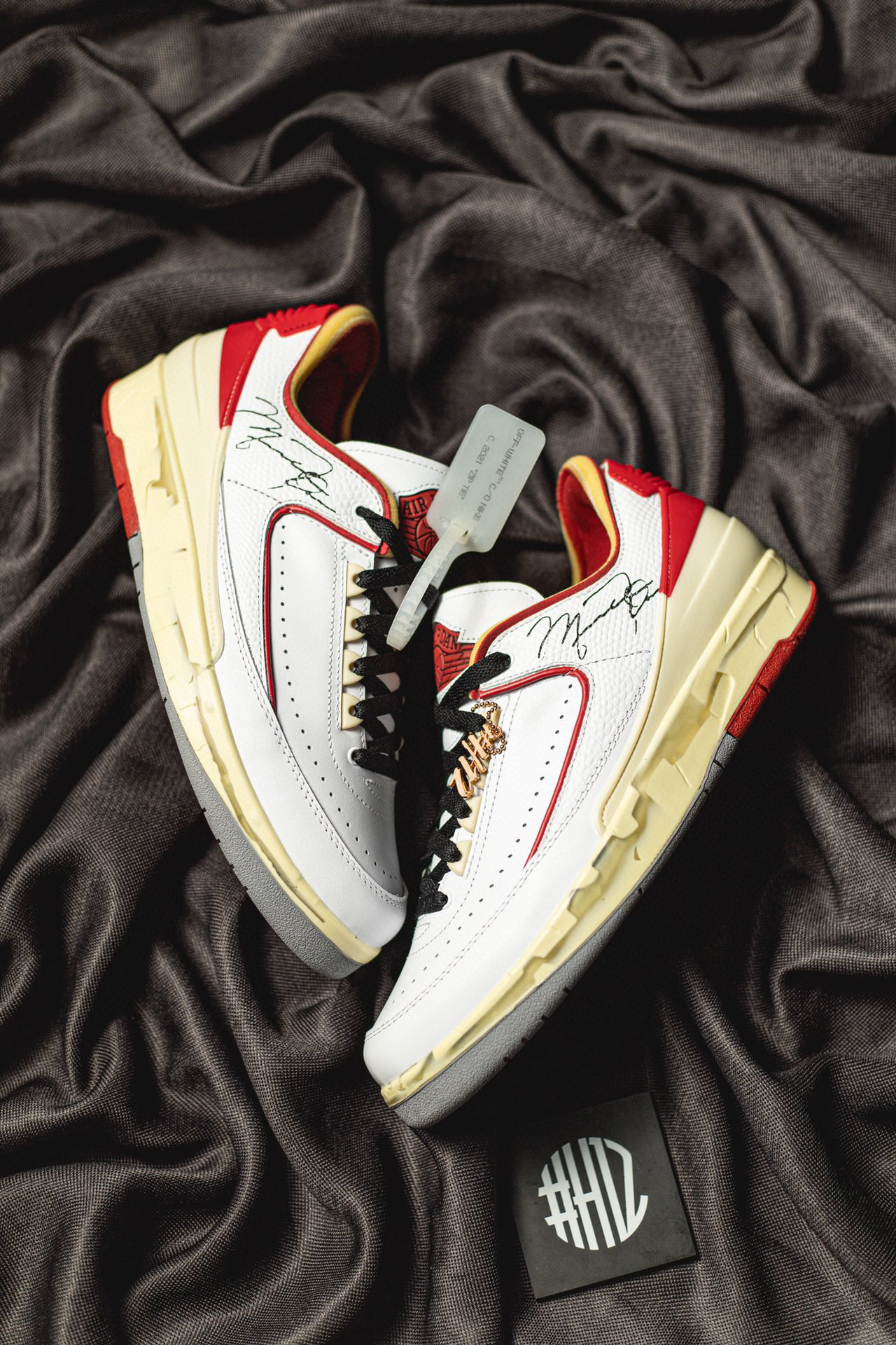 [AIR JORDAN] 오프화이트 X 에어조던2 레트로 로우 SP 앤 바시티 DJ4375-106 남성용 (H12공장)