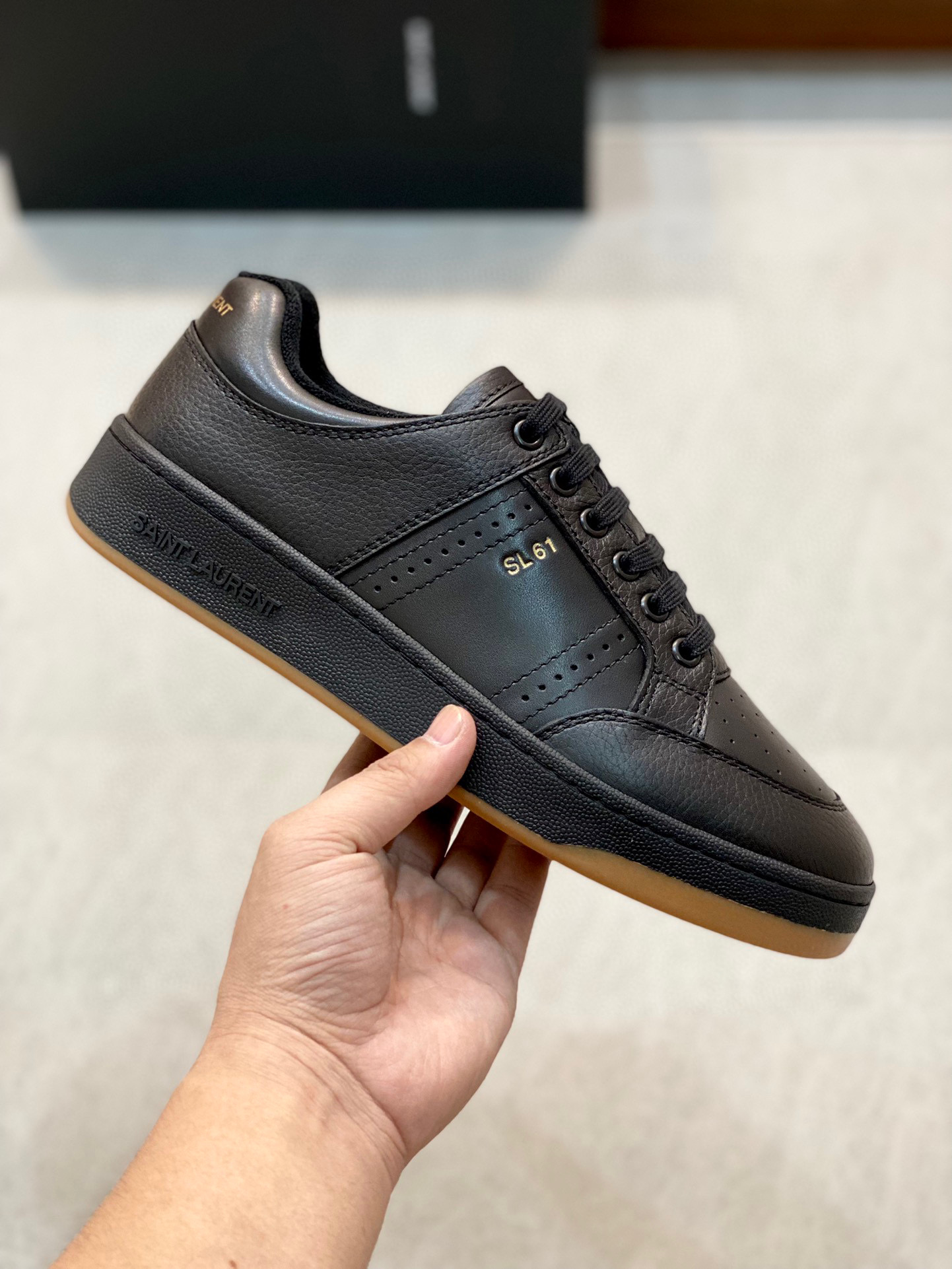 [Saint Laurent] 생로랑 SL61 로우탑 스니커즈 남성용