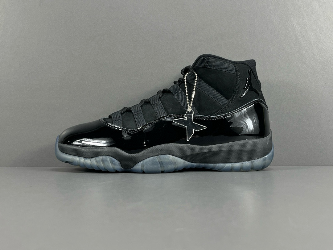 [AIR JORDAN] 에어조던11 레트로 캡앤가운 378037-005 남녀공용 (X공장)