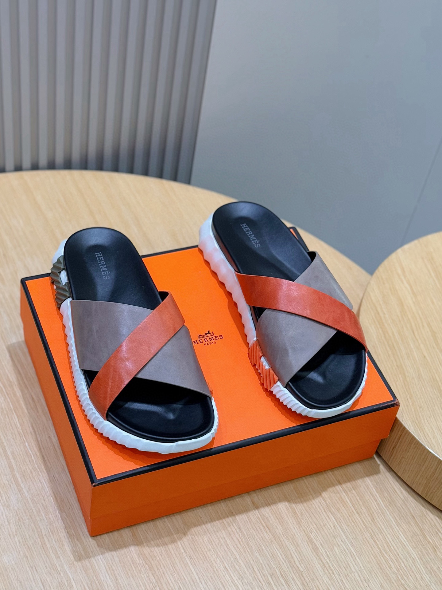 [HERMES] 에르메스 인프라 Infra 샌들 남성용