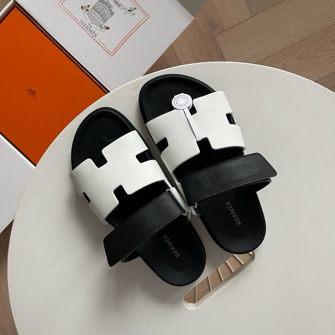 [HERMES] 에르메스 시프레 샌들 남녀공용