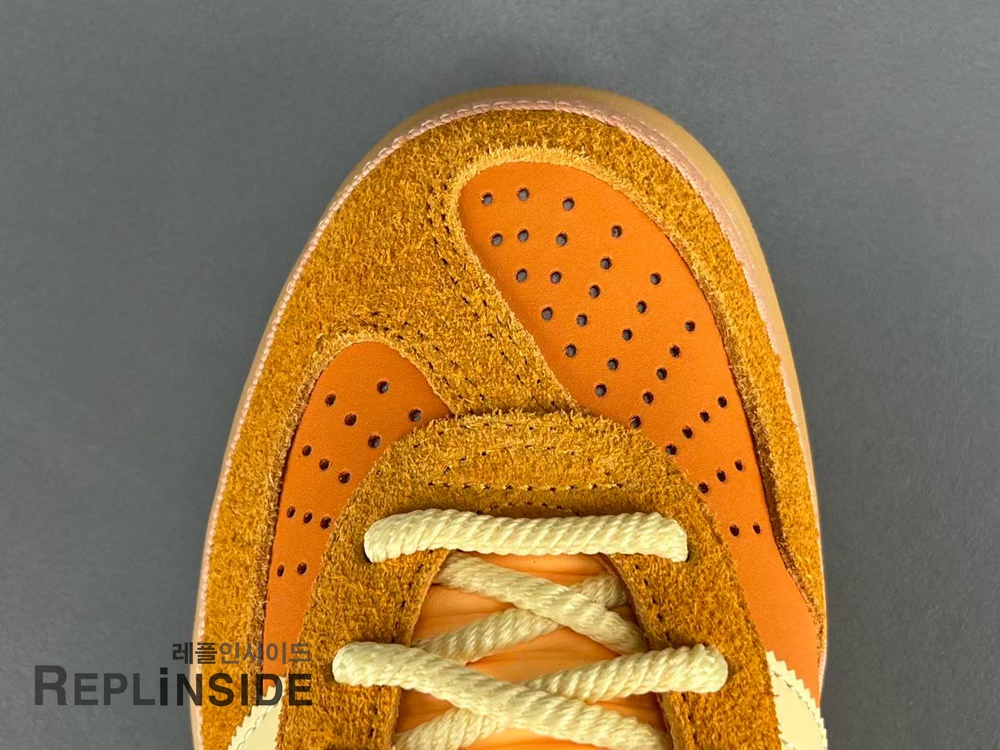 배드버니 아디다스 가젤 JS5050 인도어 산투르체 레플리카스니커즈 #레플리카아디다스가젤 #레플리카패션운동화 #badbunnygazelle