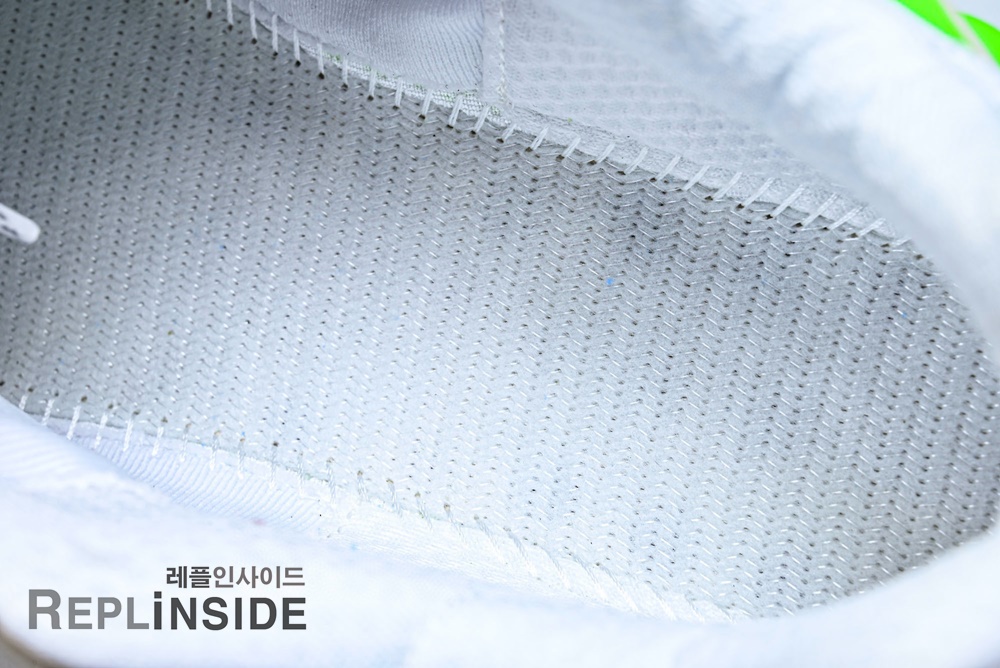 아디스타 젤리피시 포커스 올리브 블랙 그린 실물 후면컷 #명품레플리카운동화 #아디다스스니커즈레플 #레플신발실물 #퍼렐윌리엄스포커스 #레플리카사이트추천