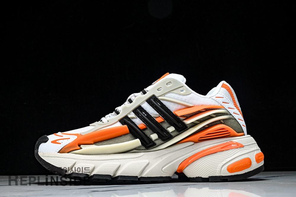 아디다스 x 퍼렐 윌리엄스 아디스타 젤리피시 포커스 올리브 코어 블랙 오렌지 JP9261 실사 이미지 1 #아디다스레플리카 #퍼렐윌리엄스레플 #아디스타젤리피시 #레플신발 #레플스니커즈