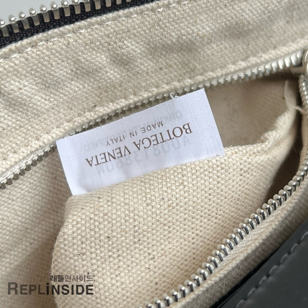 레플리카 명품 [BOTTEGA VENETA] 보테가베네타 트리베카 숄더백 836016 - 전체 실사