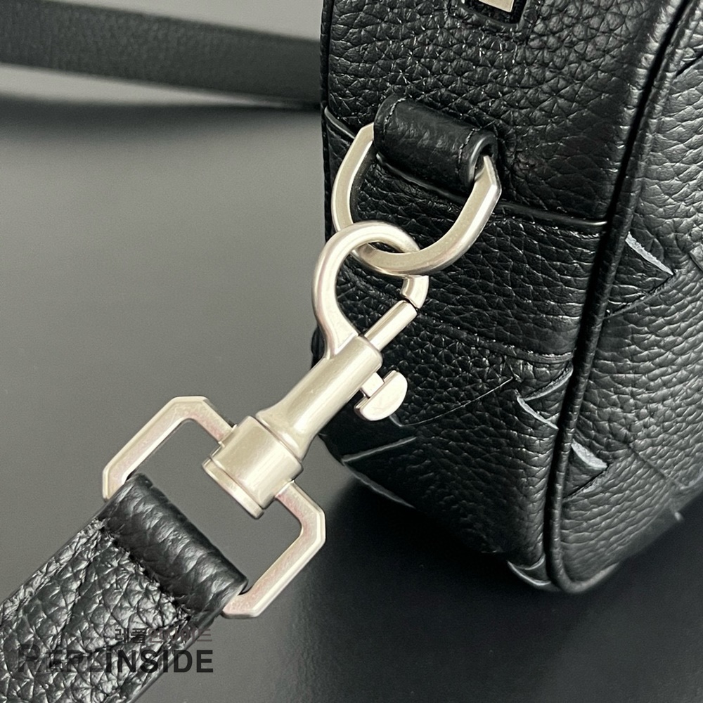 레플리카 명품 [BOTTEGA VENETA] 보테가베네타 크로스백 755923 - 밑창 실사