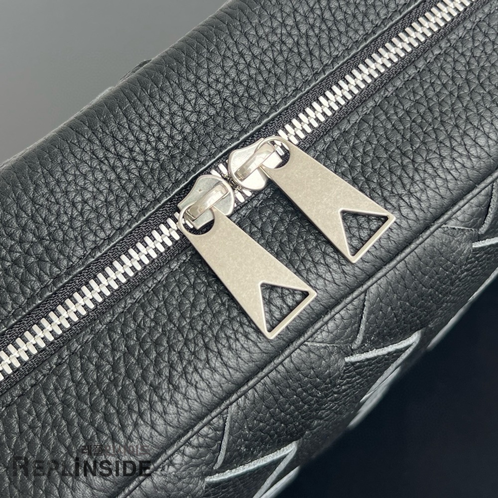 레플리카 명품 [BOTTEGA VENETA] 보테가베네타 크로스백 755925 - 밑창 실사