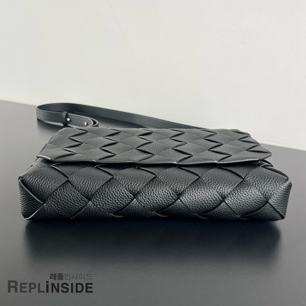 레플리카 명품 [BOTTEGA VENETA] 보테가베네타 라지 디아고 메신저백 815796 - 로고 실사