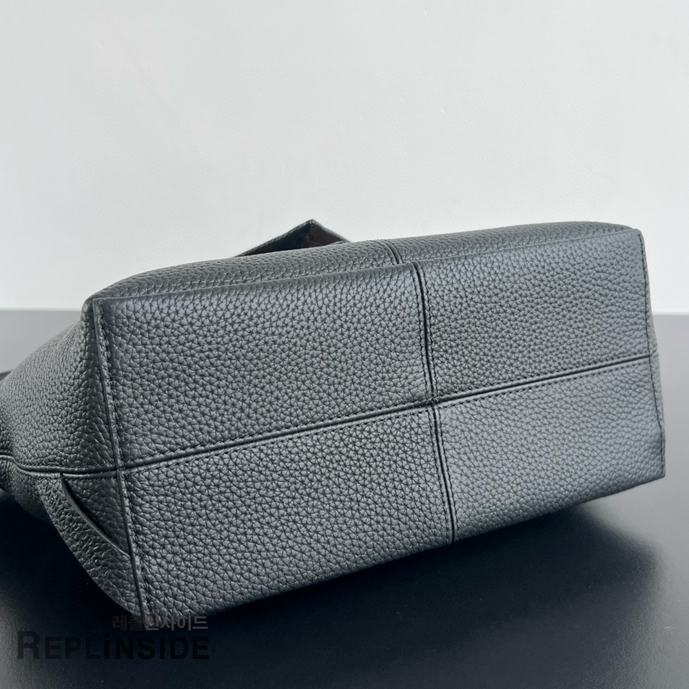 레플리카 명품 [BOTTEGA VENETA] 보테가베네타 빅 소이어백 815807 - 로고 실사