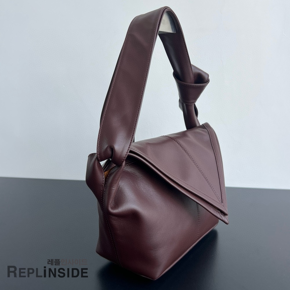 레플리카 명품 [BOTTEGA VENETA] 보테가베네타 빅 소이어백 815807 - 옆면 실사