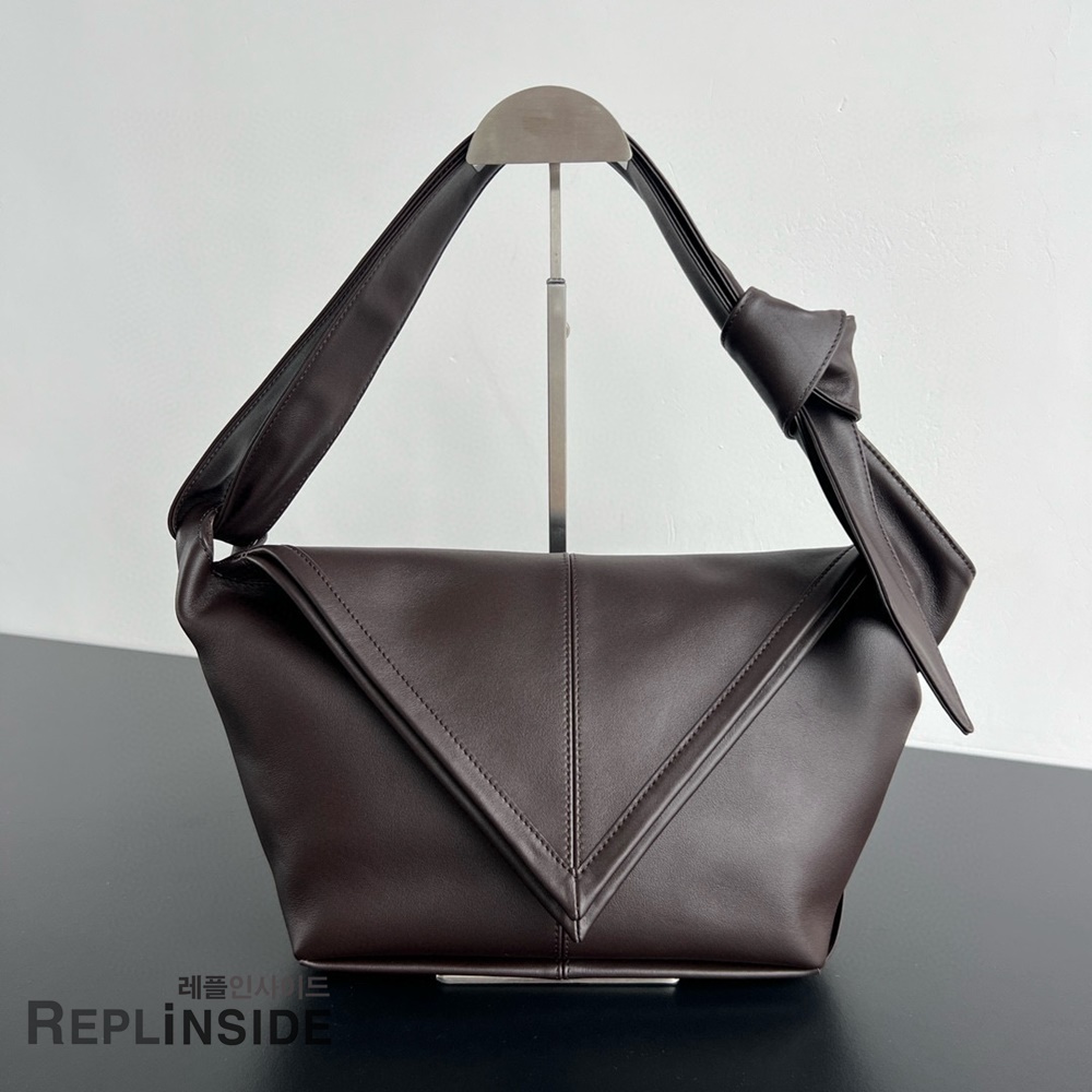 레플리카 명품 [BOTTEGA VENETA] 보테가베네타 빅 소이어백 815807 - 앞면 실사