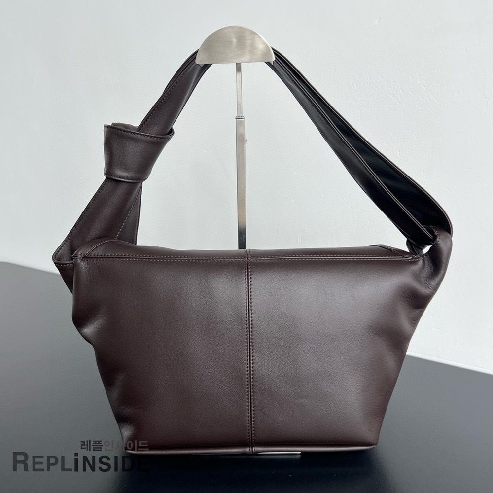 레플리카 명품 [BOTTEGA VENETA] 보테가베네타 빅 소이어백 815807 - 뒷면 실사