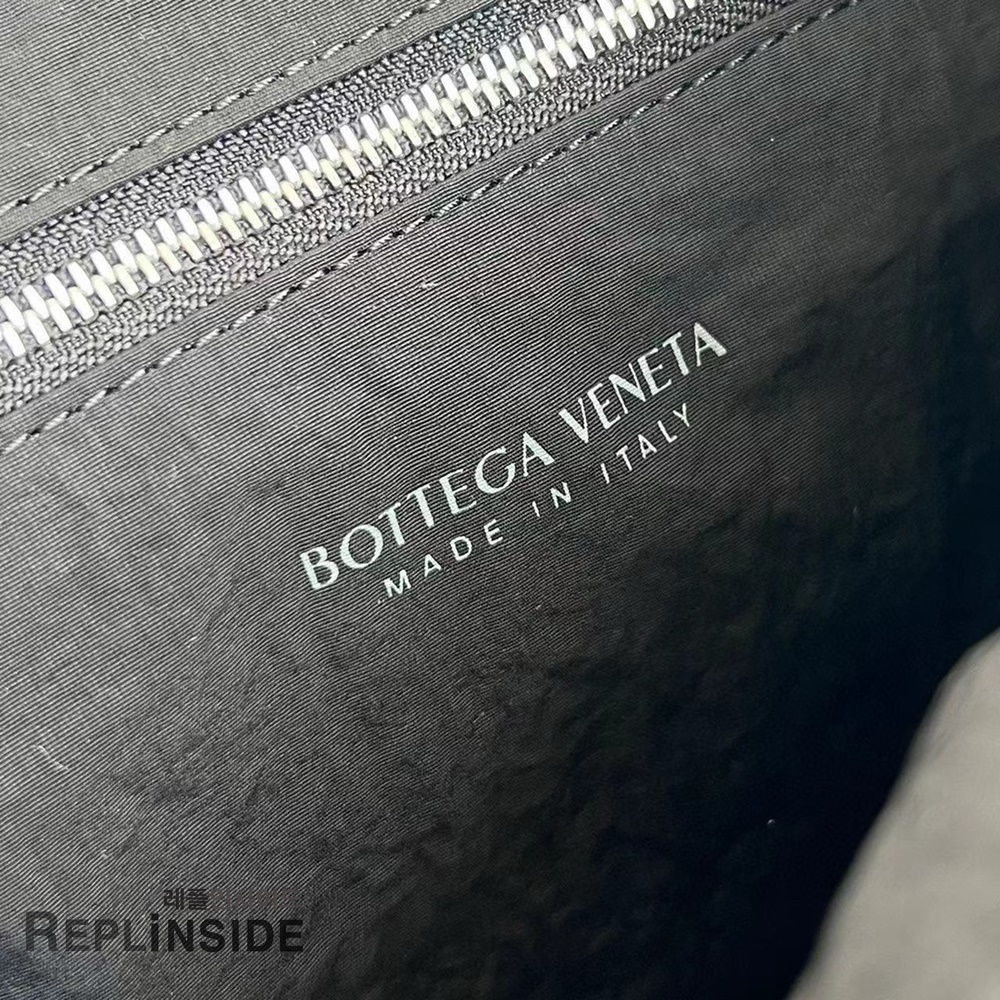 레플리카 명품 [BOTTEGA VENETA] 보테가베네타 포스티노백 776524 남성용 - 택 실사