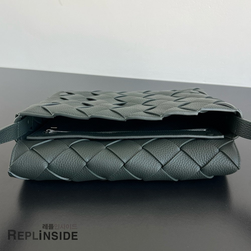 레플리카 명품 [BOTTEGA VENETA] 보테가베네타 라지 디아고 메신저백 815796 - 박스 실사