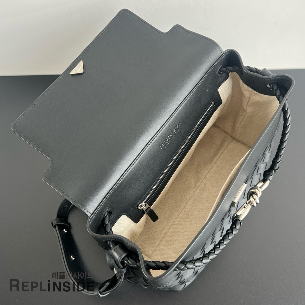 레플리카 명품 [BOTTEGA VENETA] 보테가베네타 스몰 안디아모 메신저백 815781 - 인솔 실사