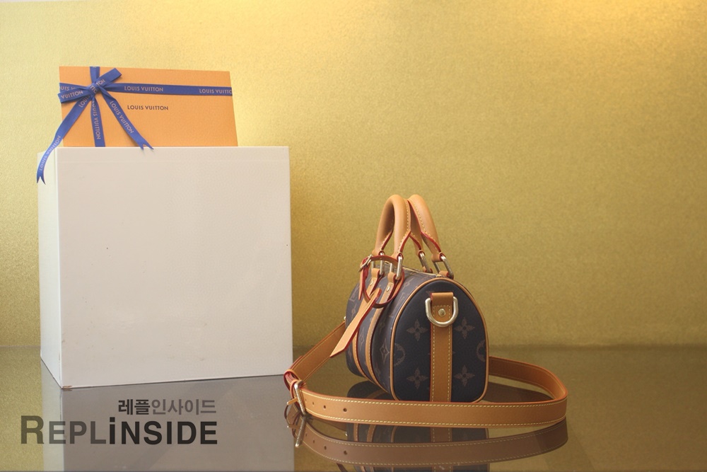 레플리카 명품 [LOUIS VUITTON] 루이비통 키폴 반둘리에 25 모노그램 M14026 - 옆면 실사