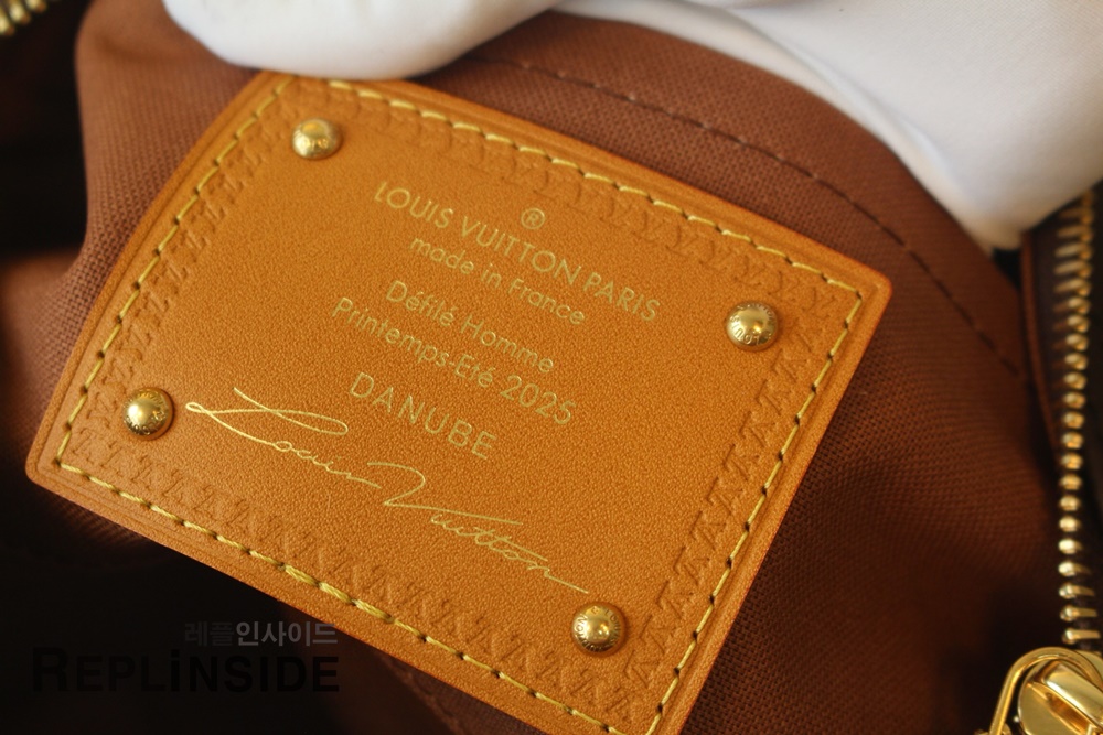 레플리카 명품 [LOUIS VUITTON] 루이비통 키폴 반둘리에 25 모노그램 M14026 - 전체 실사