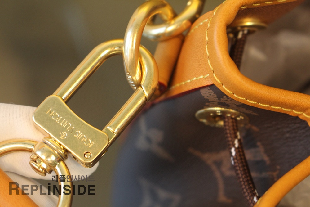 레플리카 명품 [LOUIS VUITTON] 루이비통 노에 카고 모노그램 M14199 - 인솔 실사