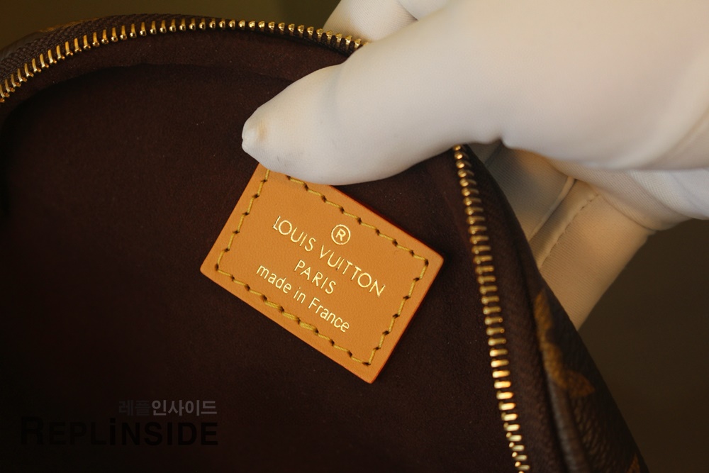 레플리카 명품 [LOUIS VUITTON] 루이비통 미니 범백 모노그램 M82335 - 전체 실사