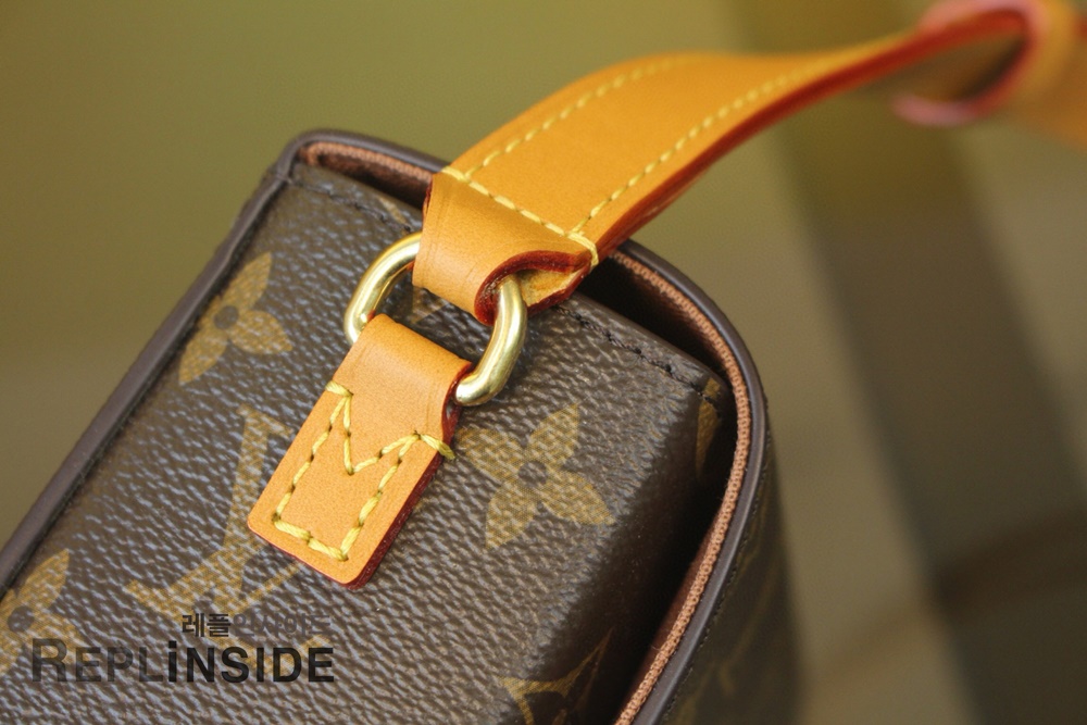 레플리카 명품 [LOUIS VUITTON] 루이비통 스티머 웨어러블 월렛 모노그램 M14738 - 박스 실사