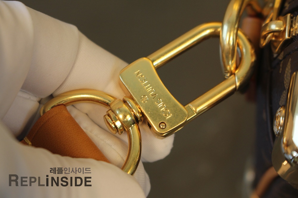 레플리카 명품 [LOUIS VUITTON] 루이비통 미니 소프트 트렁크 모노그램 M14729 - 로고 실사