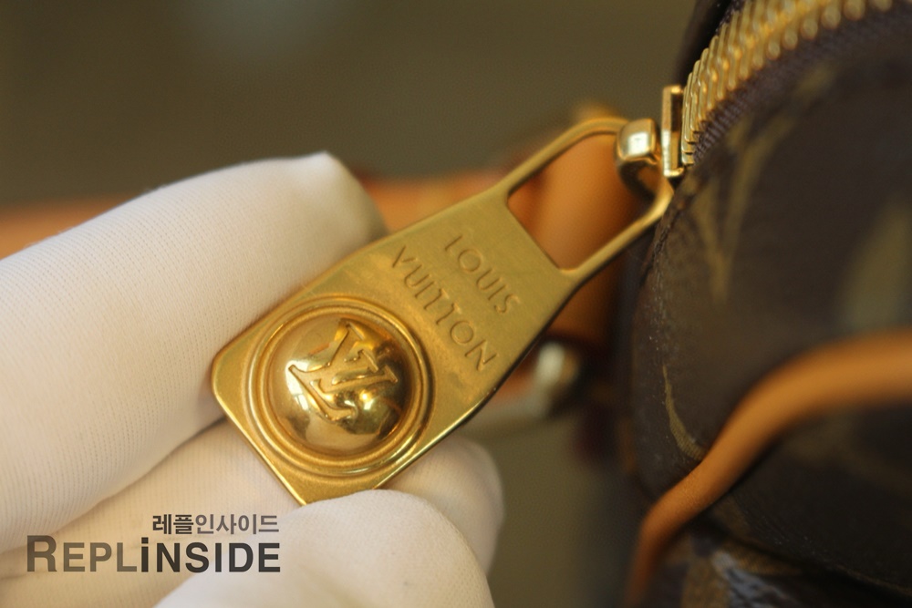 레플리카 명품 [LOUIS VUITTON] 루이비통 모노그램 아마존 크로스백 M14014 - 로고 실사