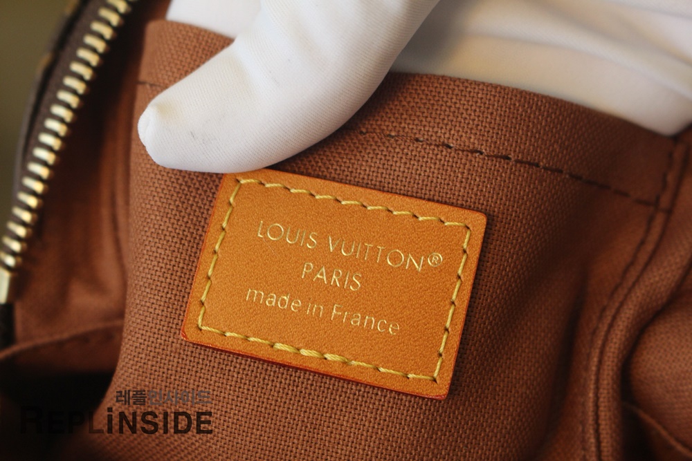 레플리카 명품 [LOUIS VUITTON] 루이비통 모노그램 아마존 크로스백 M14014 - 전체 실사