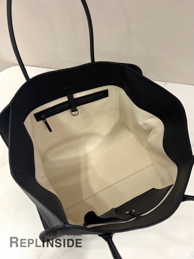 레플리카 명품 [The Row] 더로우 MARLO 말로백 17 블랙 레더 토트백 남녀공용 - 택 실사