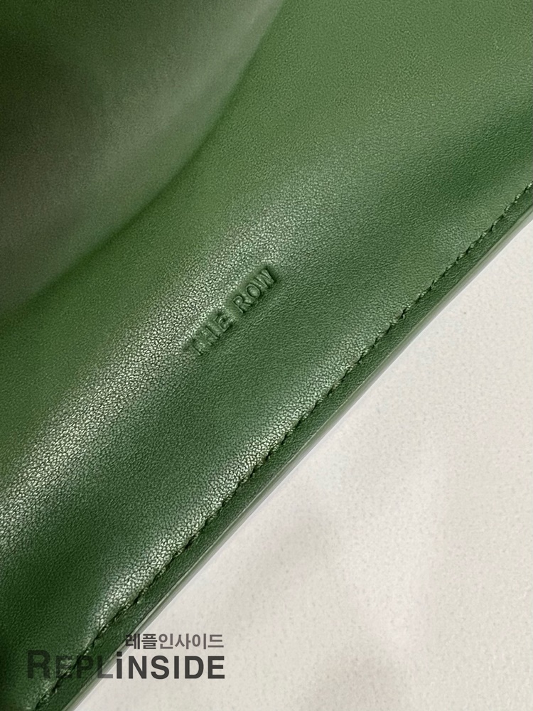 레플리카 명품 [The Row] 더로우 MARLO 말로백 17 그린 레더 토트백 남녀공용 - 밑창 실사
