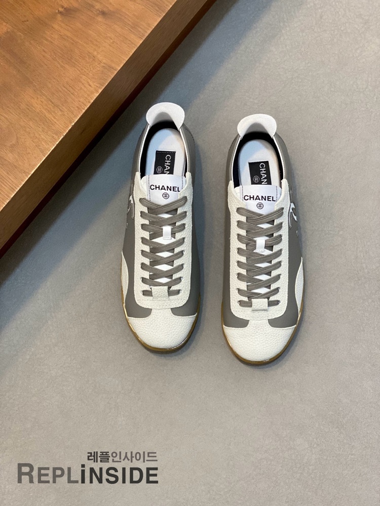 레플리카 명품 [CHANEL] 샤넬 CC로고 남성 스니커즈 G47126 남성용 - 앞면 실사