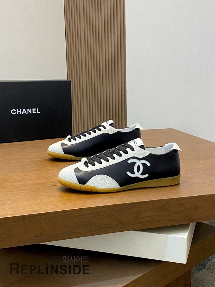 레플리카 명품 [CHANEL] 샤넬 CC로고 남성 스니커즈 G47126 남성용 - 뒷면 실사