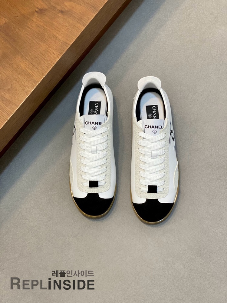 레플리카 명품 [CHANEL] 샤넬 CC로고 남성 스니커즈 G47126 남성용 - 앞면 실사