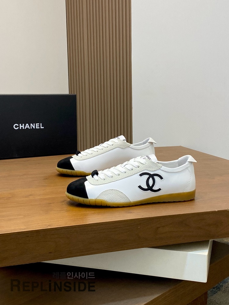 레플리카 명품 [CHANEL] 샤넬 CC로고 남성 스니커즈 G47126 남성용 - 뒷면 실사