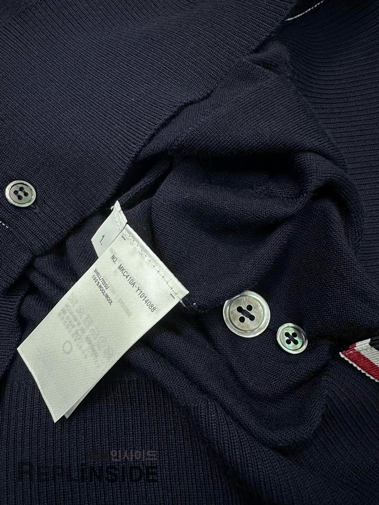 레플리카 명품 [Thom Browne] 톰브라운 블랙 울 V넥 가디건 남녀공용 - 상세 이미지 실사 18