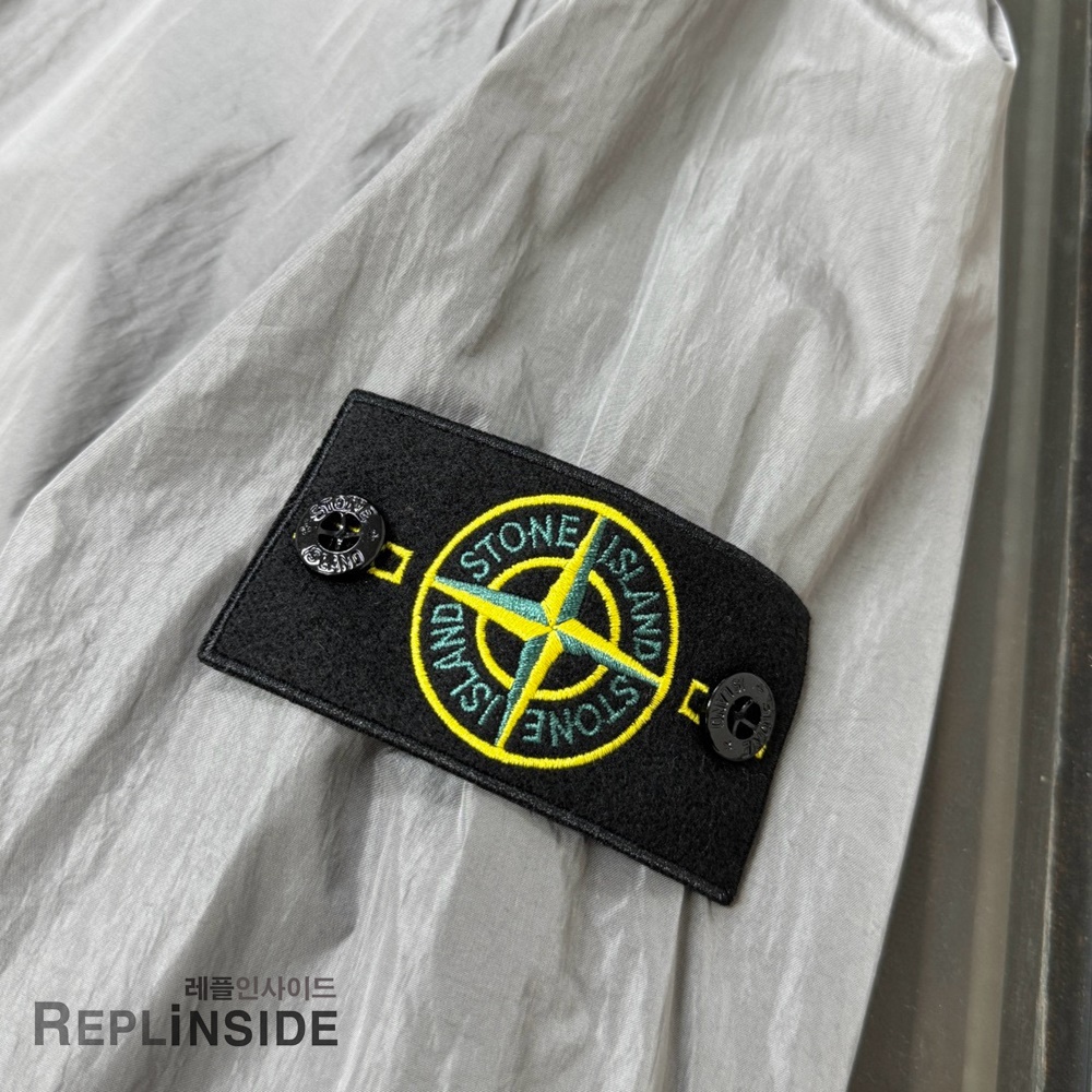 레플리카 명품 [STONE ISLAND] 스톤아일랜드 메탈 나일론 바람막이 후드 자켓 03 3컬러 남성용 - 상세 이미지 실사 24