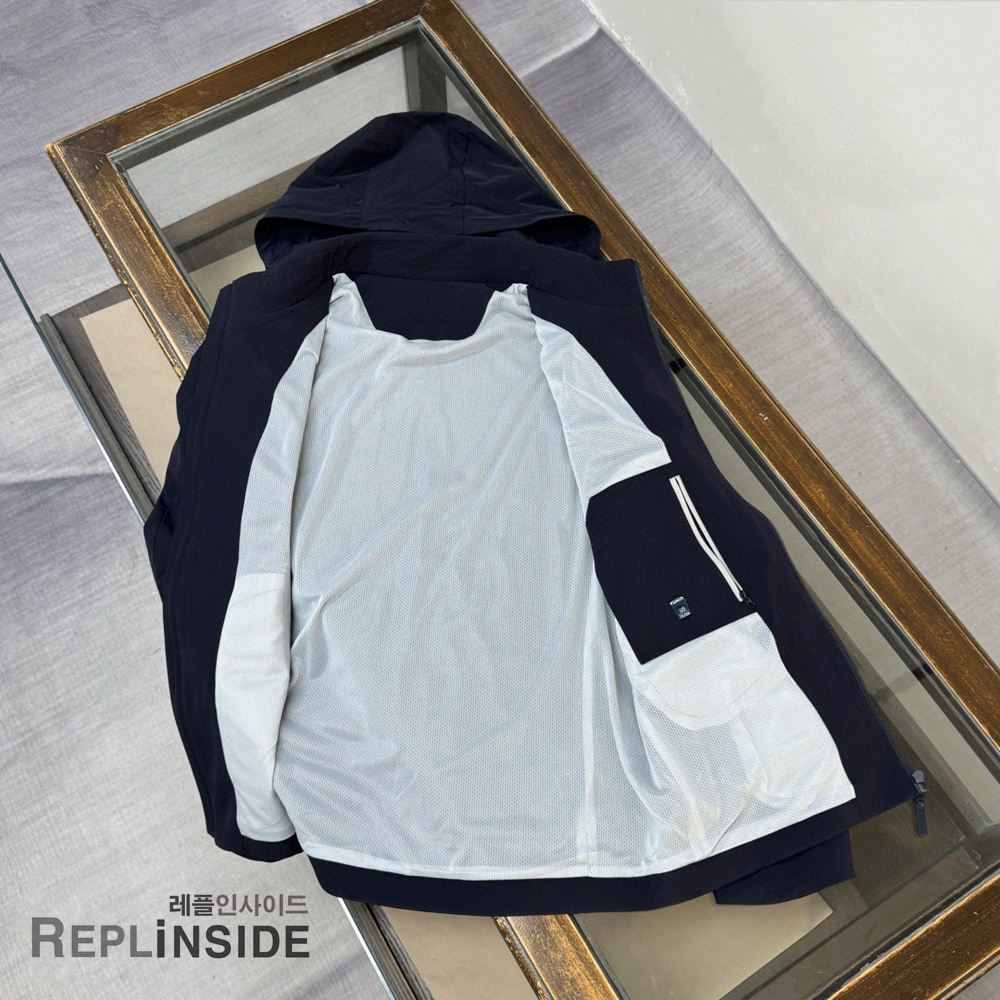 레플리카 명품 [PRADA] 프라다 바람막이 재킷 남성용 - 택 실사