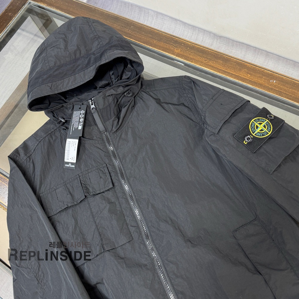 레플리카 명품 [STONE ISLAND] 스톤아일랜드 메탈 나일론 바람막이 후드 자켓 02 3컬러 남성용 - 뒷면 실사