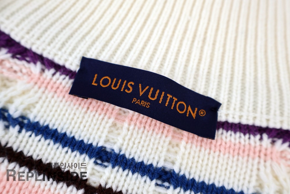 레플리카 명품 [LOUIS VUITTON] 루이비통 스트라이프드 케이블 니트 트랙 톱 남녀공용 - 밑창 실사