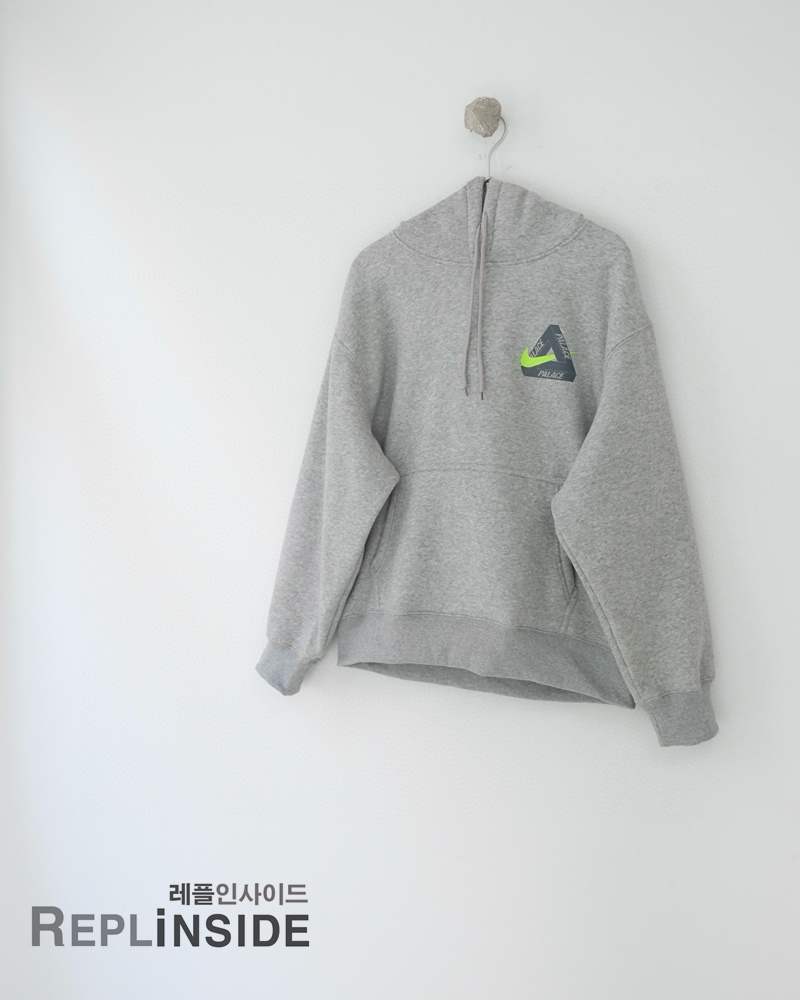 레플리카 명품 [NIKE] 팔라스 x 나이키 트라이 스우시 후드 블랙 / 차콜 / 연그레이 / 화이트 4컬러 남녀공용 - 뒷면 실사