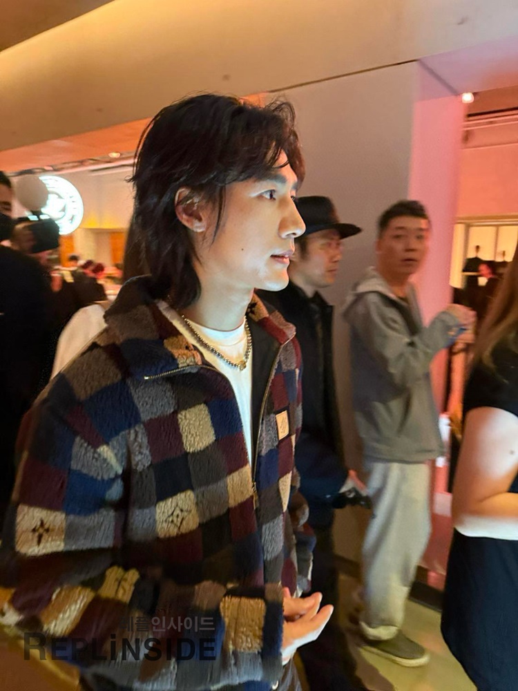 레플리카 명품 [LOUIS VUITTON] 루이비통 체크 다미에 플리스 집업 블루종 자켓 후리스 남성용 - 디테일 실사