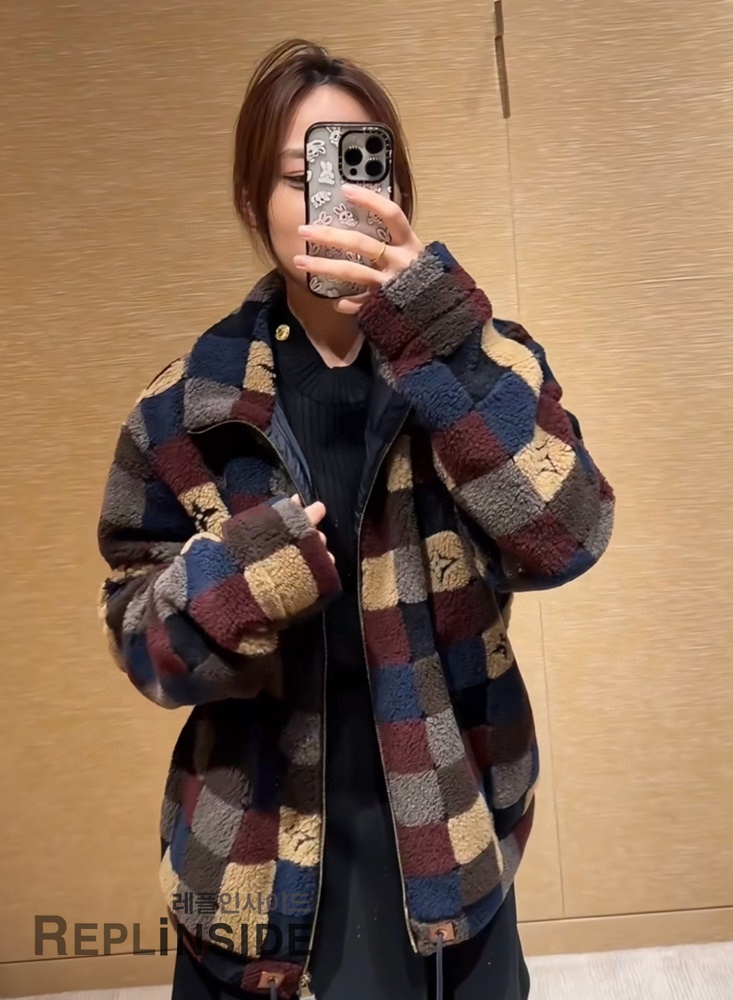 레플리카 명품 [LOUIS VUITTON] 루이비통 체크 다미에 플리스 집업 블루종 자켓 후리스 남성용 - 상세 이미지 실사 28