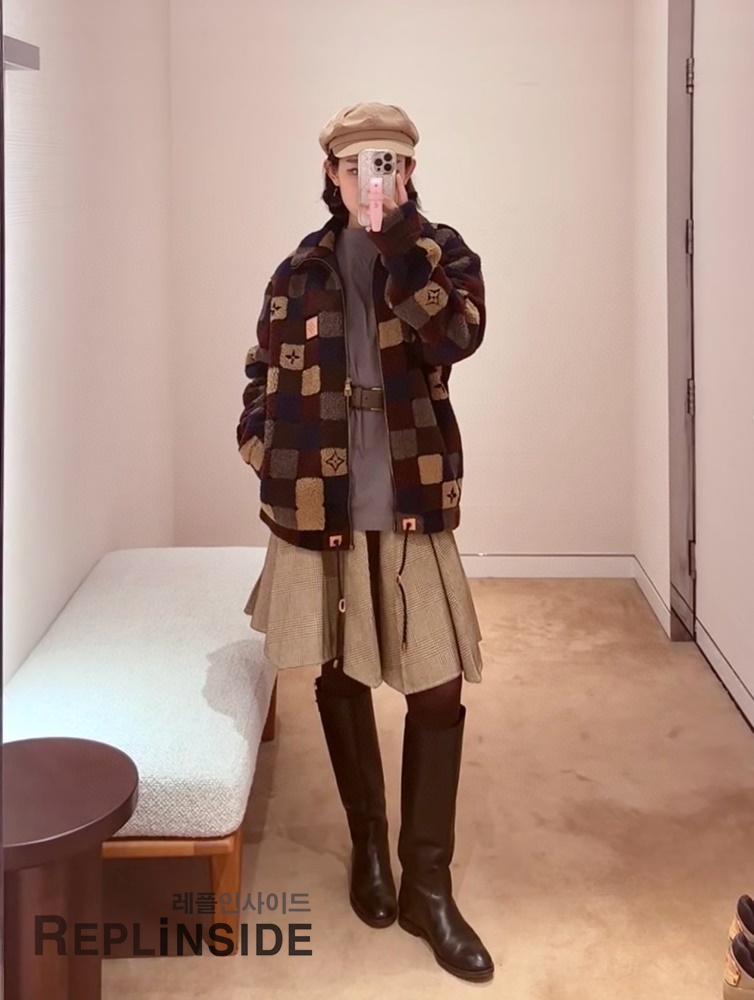 레플리카 명품 [LOUIS VUITTON] 루이비통 체크 다미에 플리스 집업 블루종 자켓 후리스 남성용 - 상세 이미지 실사 32