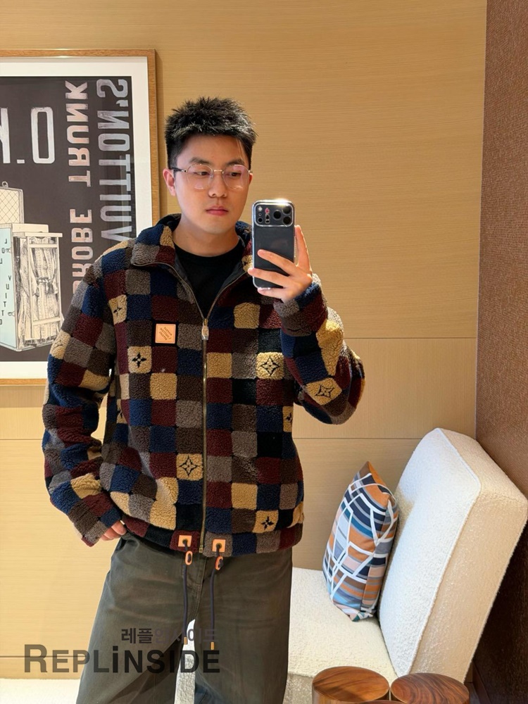 레플리카 명품 [LOUIS VUITTON] 루이비통 체크 다미에 플리스 집업 블루종 자켓 후리스 남성용 - 상세 이미지 실사 37