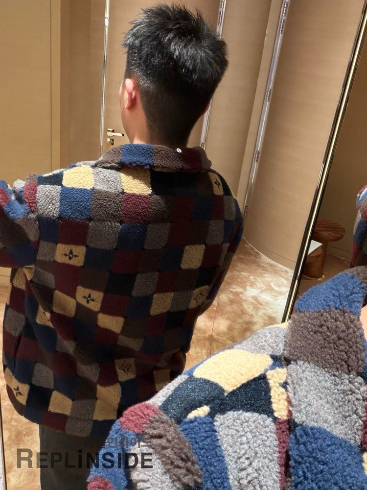 레플리카 명품 [LOUIS VUITTON] 루이비통 체크 다미에 플리스 집업 블루종 자켓 후리스 남성용 - 상세 이미지 실사 39