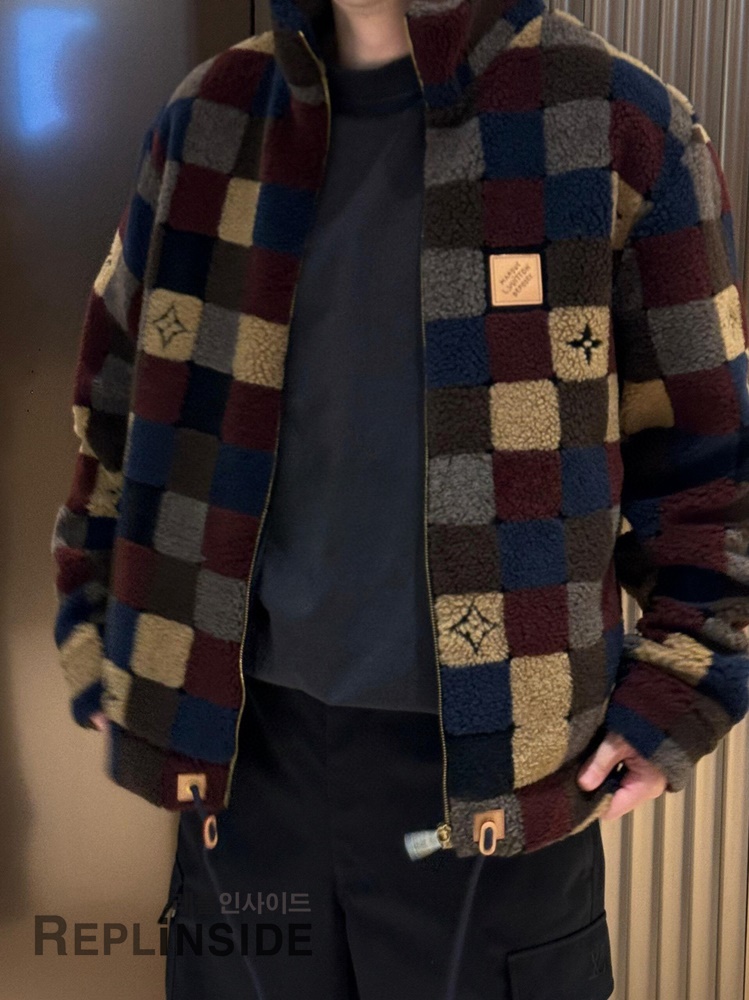 레플리카 명품 [LOUIS VUITTON] 루이비통 체크 다미에 플리스 집업 블루종 자켓 후리스 남성용 - 상세 이미지 실사 53