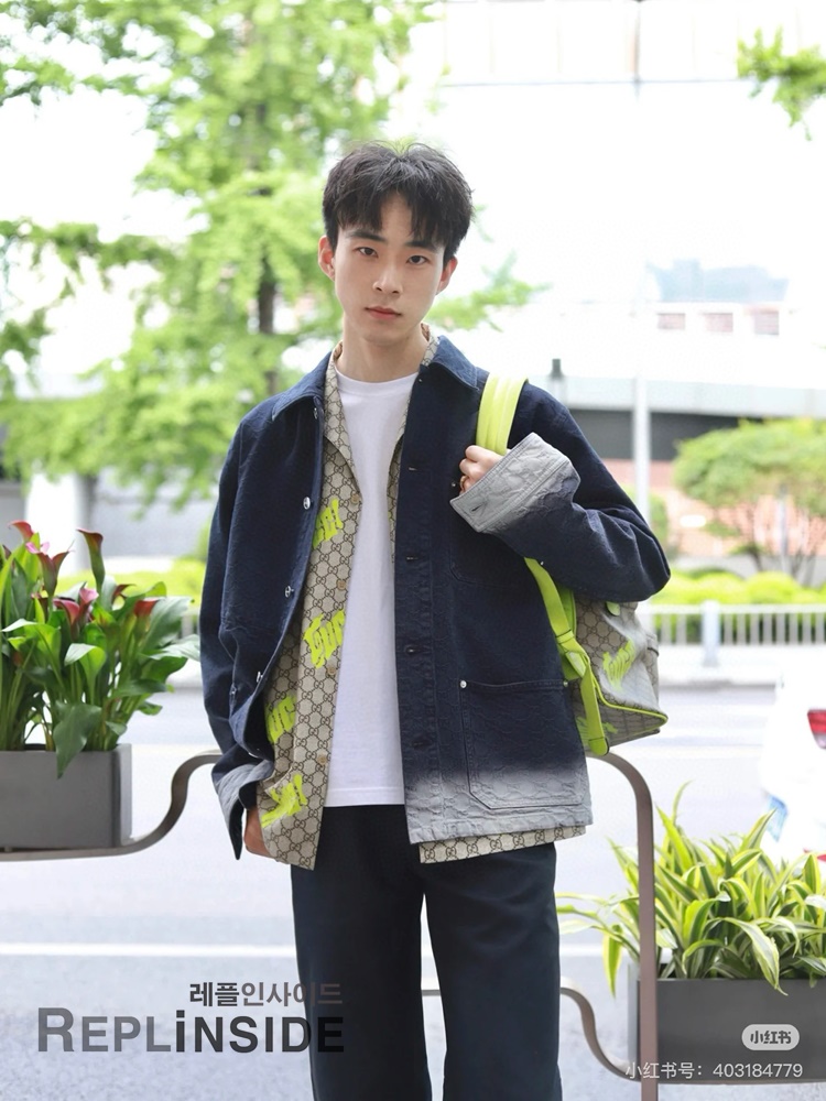 레플리카 명품 [LOUIS VUITTON] 루이비통 모노그램 엠보싱 재킷 남성용 - 상세 이미지 실사 38