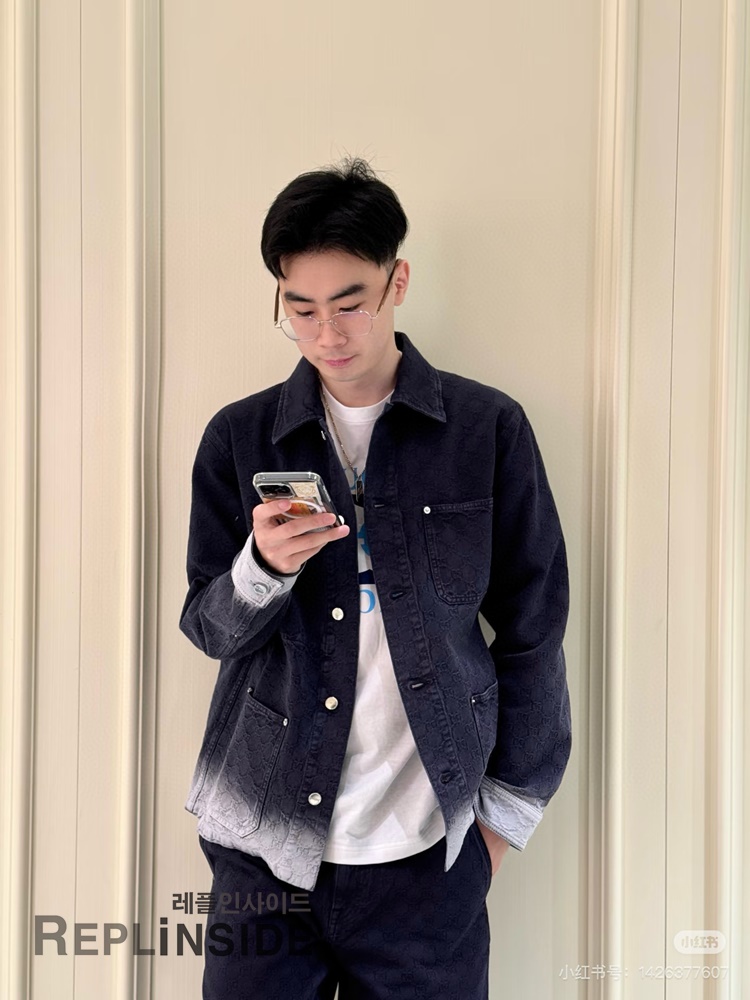 레플리카 명품 [LOUIS VUITTON] 루이비통 모노그램 엠보싱 재킷 남성용 - 상세 이미지 실사 39