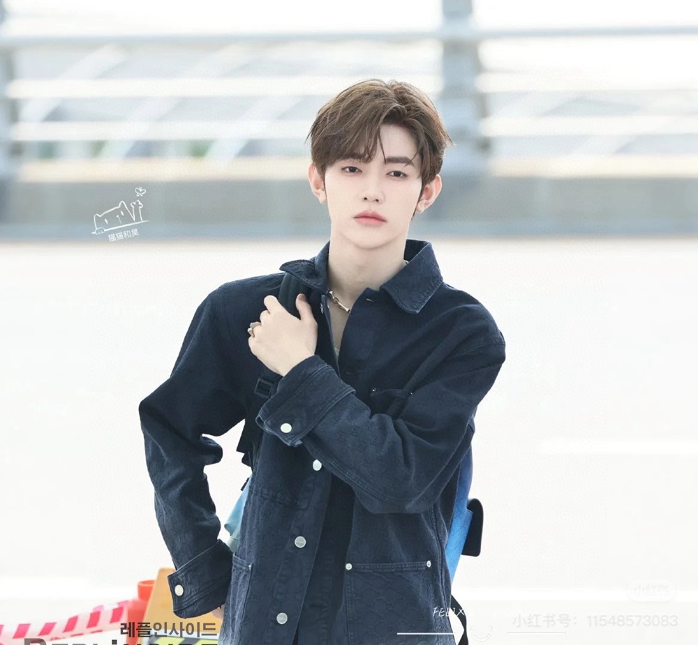 레플리카 명품 [LOUIS VUITTON] 루이비통 모노그램 엠보싱 재킷 남성용 - 상세 이미지 실사 43