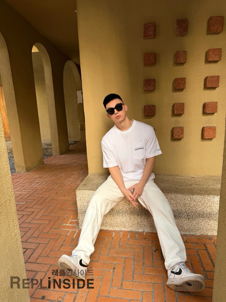 레플리카 명품 [Chrome Hearts] 크롬하츠 크로스 마인드 프린트 반팔 티셔츠 화이트/블랙 2컬러 남녀공용 - 상세 이미지 실사 31